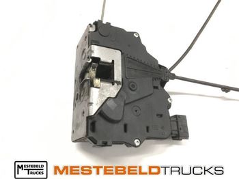 Кабина и интерьер MERCEDES-BENZ