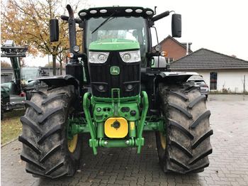 Трактор John Deere 6215R: фото 3