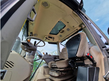 Трактор John Deere 6215R: фото 4