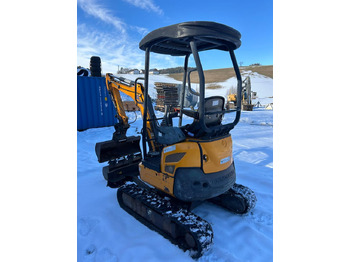 Мини-экскаватор : фото 3 Мини-экскаватор : фото 3