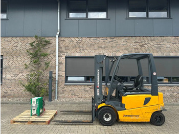 Электропогрузчик JUNGHEINRICH EFG 425
