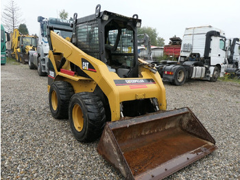 Мини-погрузчик с бортовым поворотом CATERPILLAR