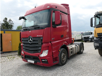 Тягач Mercedes-Benz Actros 1845: фото 3