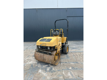 Каток CATERPILLAR 225