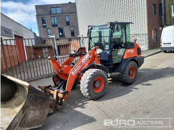 Колёсный погрузчик KUBOTA R065