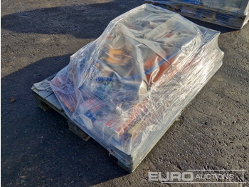 Строительное оборудование Pallet of Hand Tools, Cables, Saws, Stapler, Blades: фото 2