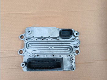 : фото в шапке страницы