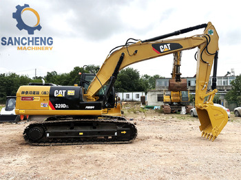 Гусеничный экскаватор CATERPILLAR 320D2