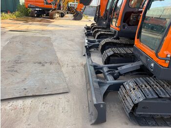 Мини-экскаватор DOOSAN DX60: фото 2 Мини-экскаватор DOOSAN DX60: фото 2