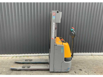 Штабелер Jungheinrich EJC112: фото 2 Штабелер Jungheinrich EJC112: фото 2