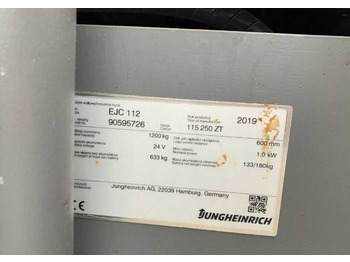 Штабелер Jungheinrich EJC112: фото 4 Штабелер Jungheinrich EJC112: фото 4