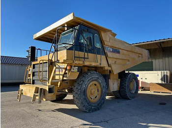 Внедорожный самосвал CATERPILLAR