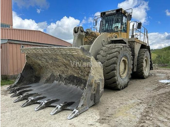Погрузчик CATERPILLAR