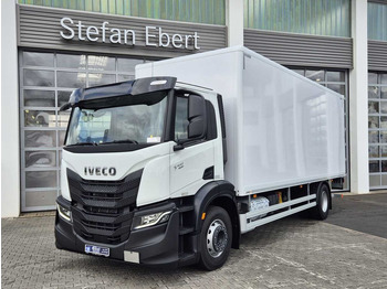 Грузовик с закрытым кузовом IVECO