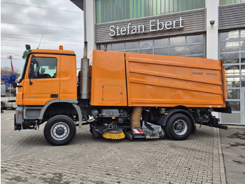 Подметально-уборочная машина Mercedes-Benz Actros 2032 A 4x4 Bucher STKF 9500 Airport 30x: фото 5