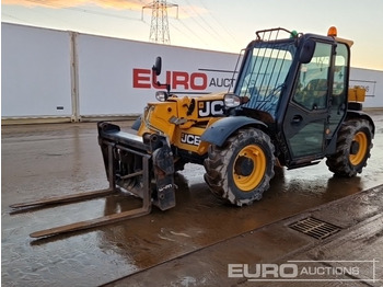 Телескопический погрузчик JCB