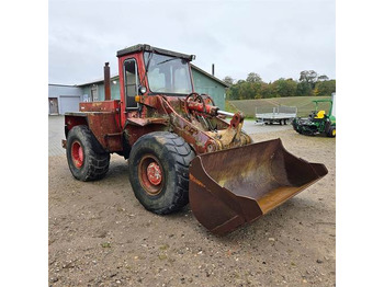 Колёсный погрузчик HANOMAG