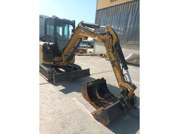 Гусеничный экскаватор CATERPILLAR 302.7