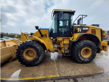 Колёсный погрузчик CATERPILLAR 950M