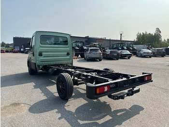 Новый Цельнометаллический фургон Iveco Daily 35S18A8 alusta: фото 5