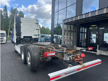 Грузовик-шасси Volvo FH13 540 6x2*4: фото 4