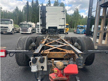 Грузовик-шасси Volvo FH13 540 6x2*4: фото 5