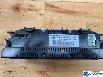 : фото в шапке страницы