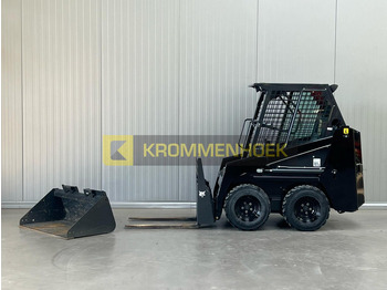Мини-погрузчик с бортовым поворотом BOBCAT S70