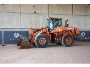 Колёсный погрузчик DOOSAN DL300