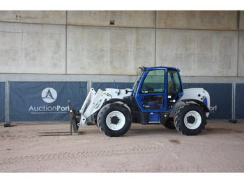 Телескопический погрузчик JCB