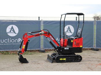 Мини-экскаватор