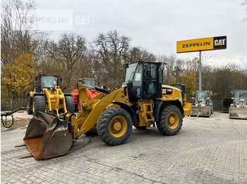 Колёсный погрузчик CATERPILLAR