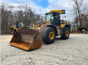 Колёсный погрузчик CATERPILLAR 966M