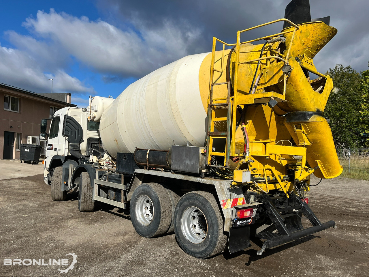 2004 Volvo FM12 420 8x4 Intermix 10m³ - Автобетоносмеситель: фото 4 2004 Volvo FM12 420 8x4 Intermix 10m³ - Автобетоносмеситель: фото 4