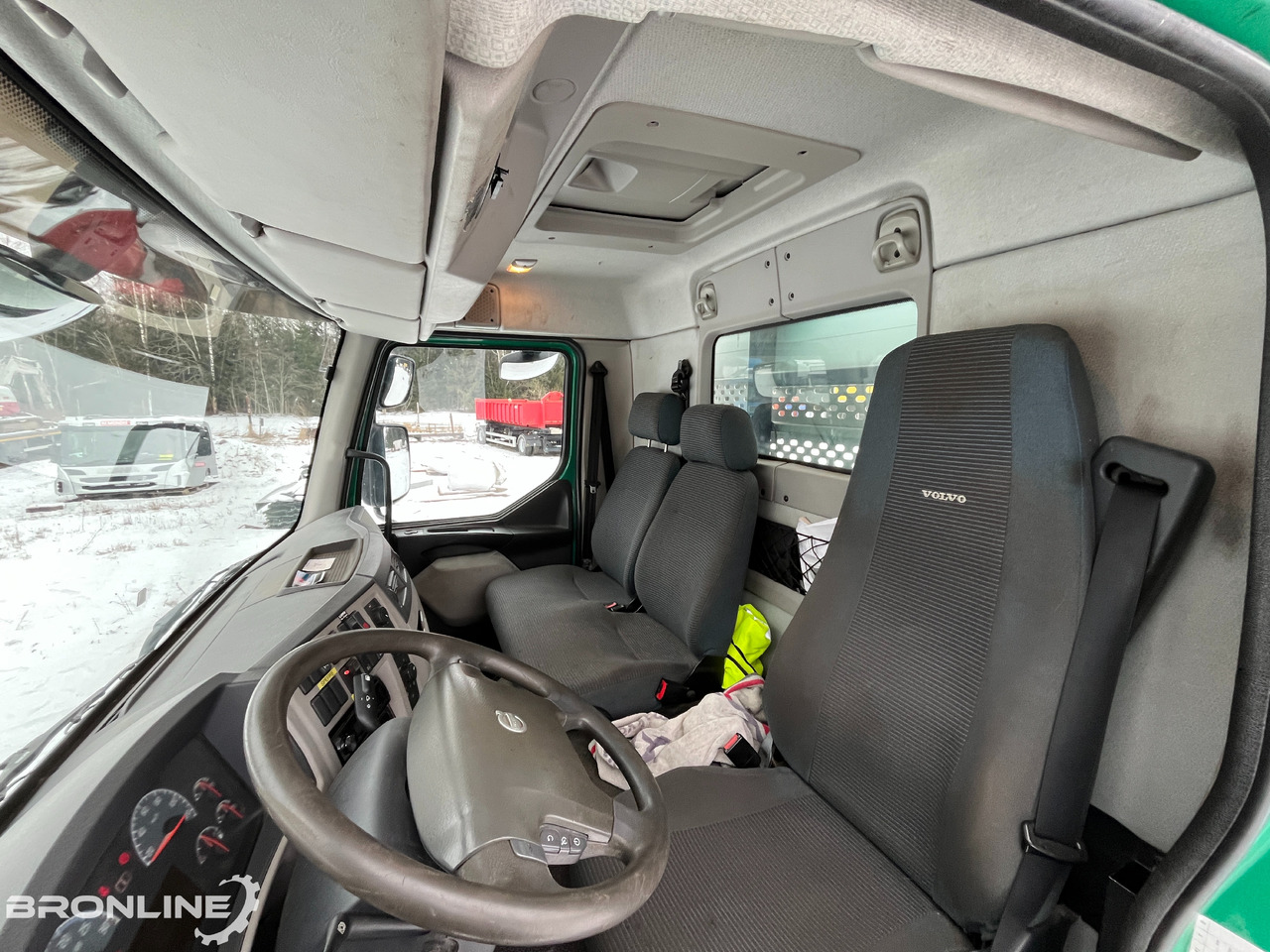 Грузовик бортовой/ Платформа 2010 VOLVO FL 260 Puksiir: фото 17