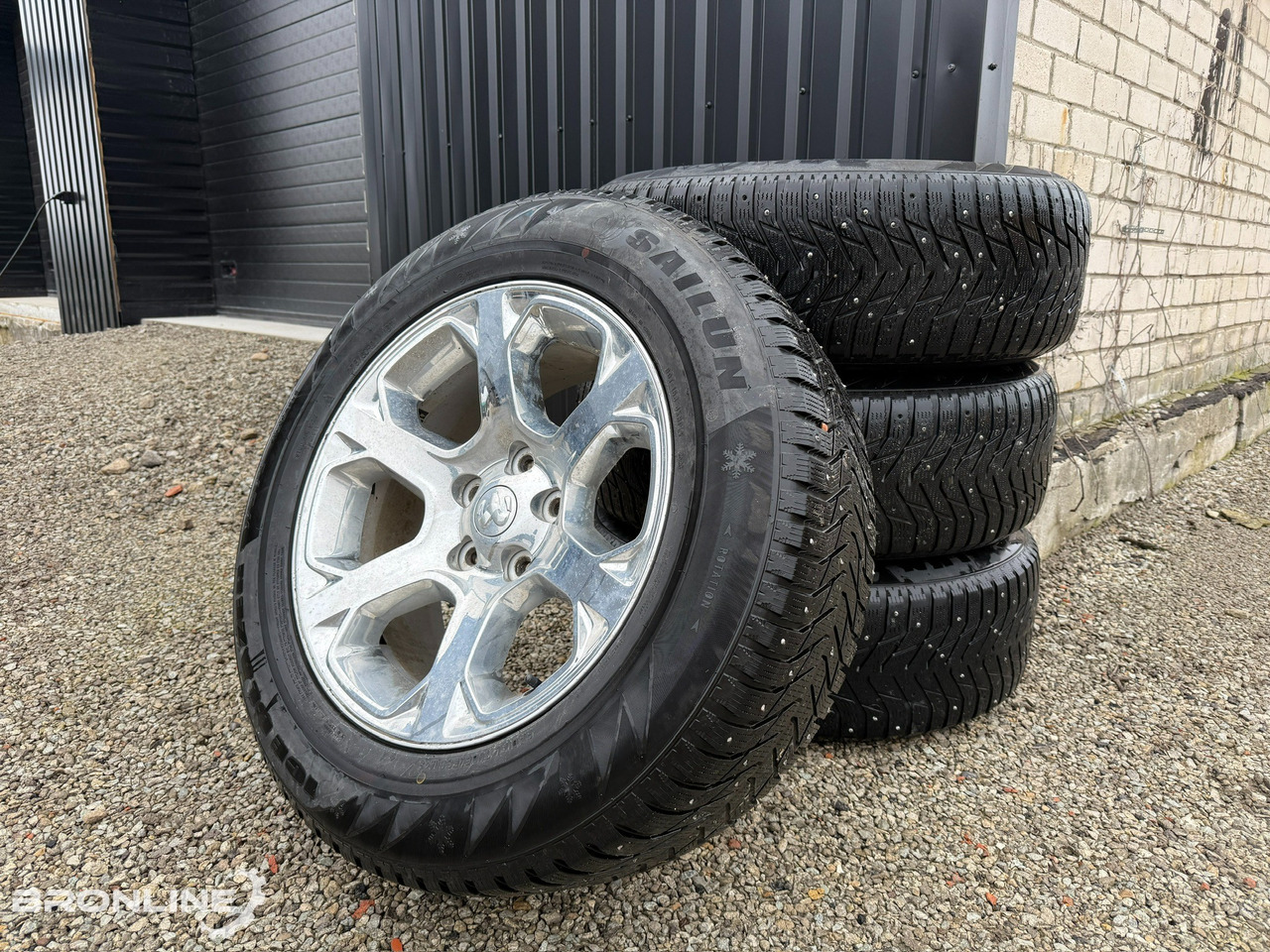 RAM 1500 Wheels 275/60 R20 - Колесо: фото 1 RAM 1500 Wheels 275/60 R20 - Колесо: фото 1
