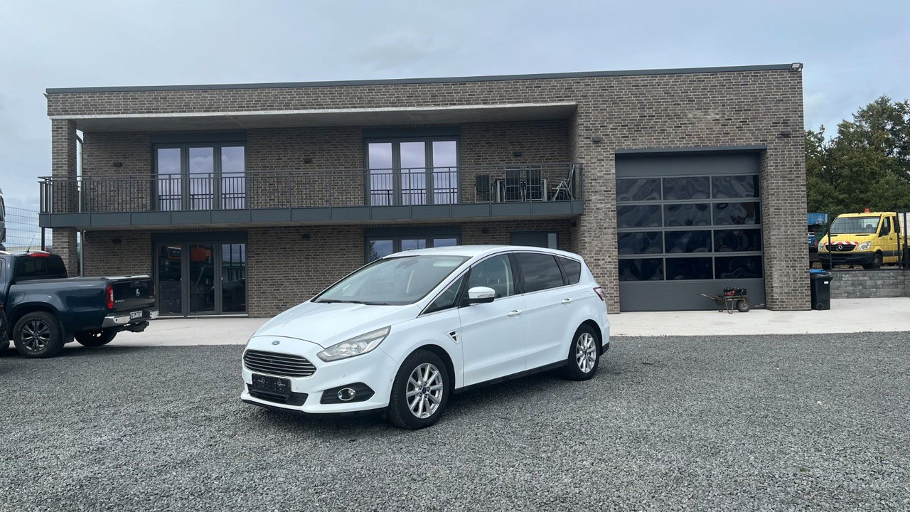 Ford S-Max S-MAX Titanium 2.0 TDCI - Универсал: фото 1 Ford S-Max S-MAX Titanium 2.0 TDCI - Универсал: фото 1