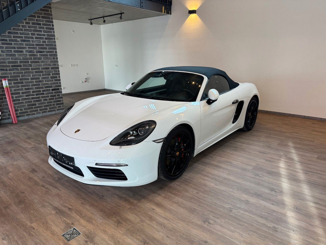 Porsche 718 Boxster S Sport Chrono Sport AGA Approved - Легковой автомобиль: фото 1 Porsche 718 Boxster S Sport Chrono Sport AGA Approved - Легковой автомобиль: фото 1