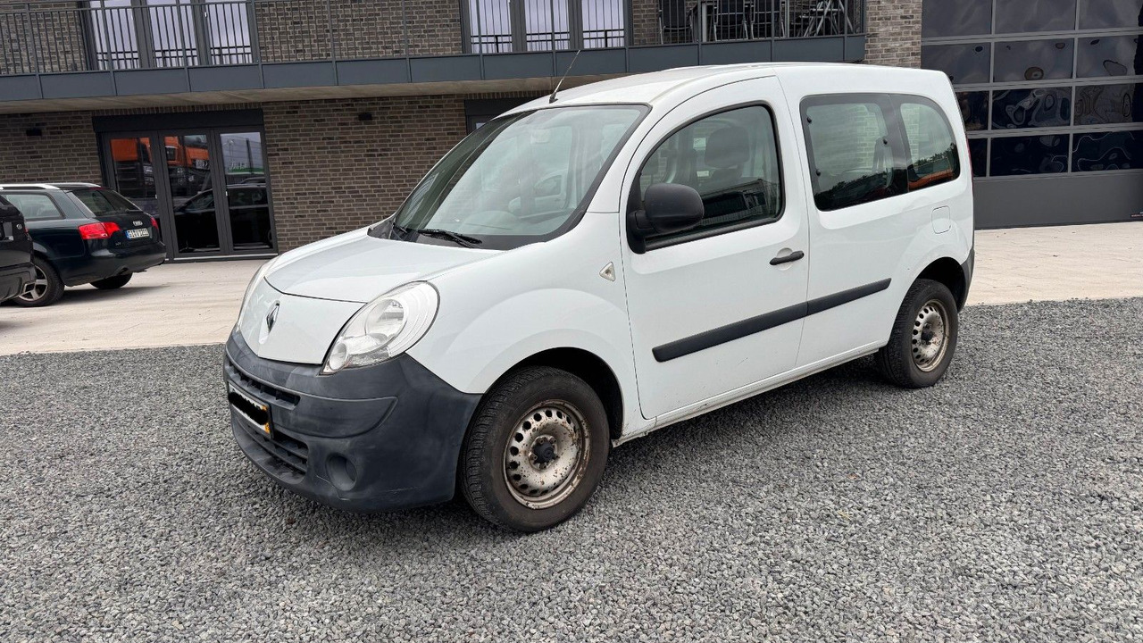Renault Kangoo Mehrzweckfahrzeug 1.6 Benzin - Легковой автомобиль: фото 2 Renault Kangoo Mehrzweckfahrzeug 1.6 Benzin - Легковой автомобиль: фото 2