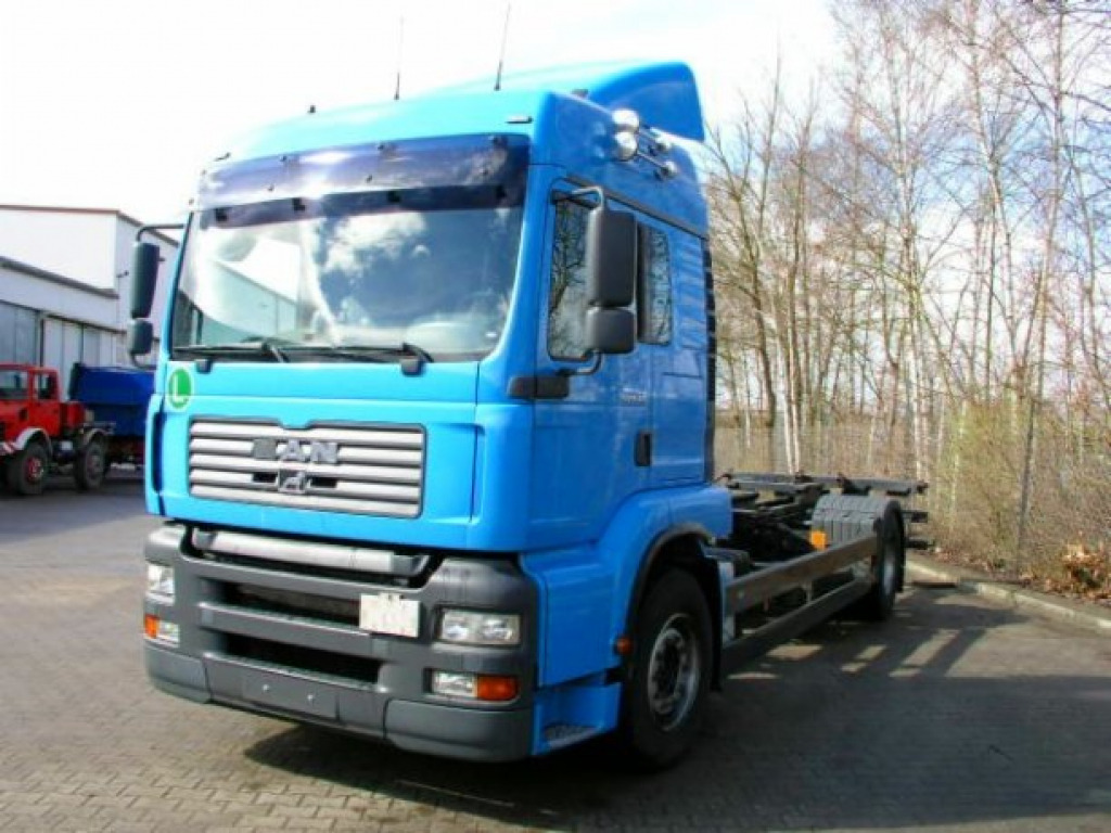 MAN TGA 02 18.410 TGA2 Achs BDF- LKW - Грузовик-контейнеровоз/ Сменный кузов: фото 2 MAN TGA 02 18.410 TGA2 Achs BDF- LKW - Грузовик-контейнеровоз/ Сменный кузов: фото 2