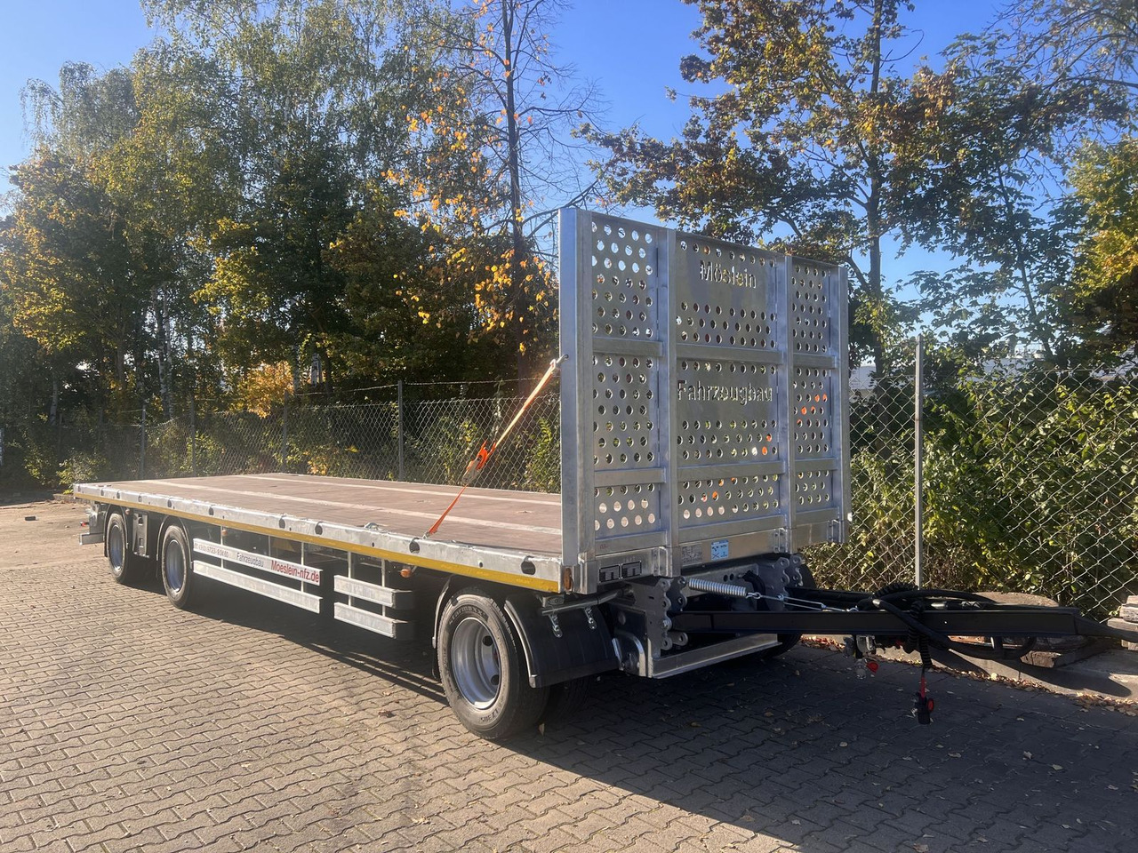 Möslein 3 Achs Jumbo- Plato- Anhänger 10 m, Mega - Прицеп бортовой/ Платформа: фото 2 Möslein 3 Achs Jumbo- Plato- Anhänger 10 m, Mega - Прицеп бортовой/ Платформа: фото 2