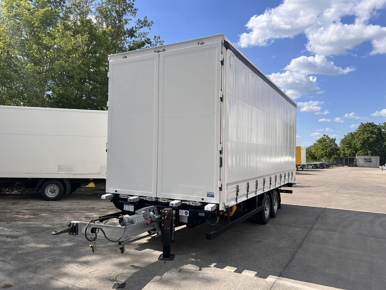 Möslein NEUER Tandem- Planenanhänger Durchladbar - Тентованный прицеп: фото 3 Möslein NEUER Tandem- Planenanhänger Durchladbar - Тентованный прицеп: фото 3