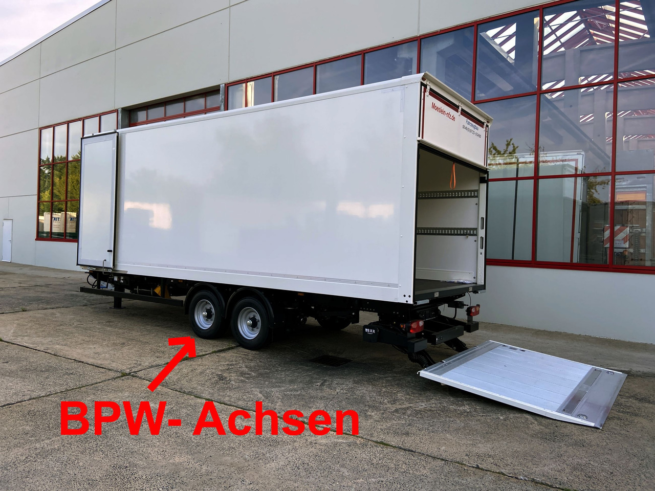 Новый Прицеп-фургон Möslein TKO105 D-L 6 m NEUER Tandem Koffer, Ladebordwand+ Durchladbar: фото 9 Новый Прицеп-фургон Möslein TKO105 D-L 6 m NEUER Tandem Koffer, Ladebordwand+ Durchladbar: фото 9