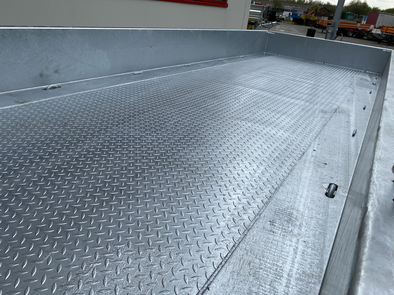 Möslein TT 11-E6x2 hydr. Rampen Tieflader für Fräsen breiten hydraulischen Rampen, Neu - Низкорамный прицеп: фото 3 Möslein TT 11-E6x2 hydr. Rampen Tieflader für Fräsen breiten hydraulischen Rampen, Neu - Низкорамный прицеп: фото 3