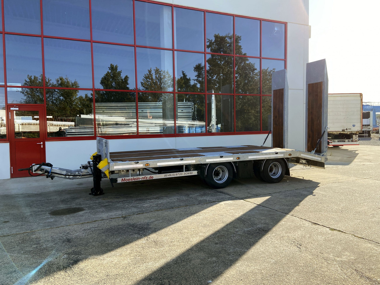Möslein TT 19 - 6,5 19 t Tandemtieflader, Luftgefedert, NEU - Низкорамный прицеп: фото 3 Möslein TT 19 - 6,5 19 t Tandemtieflader, Luftgefedert, NEU - Низкорамный прицеп: фото 3