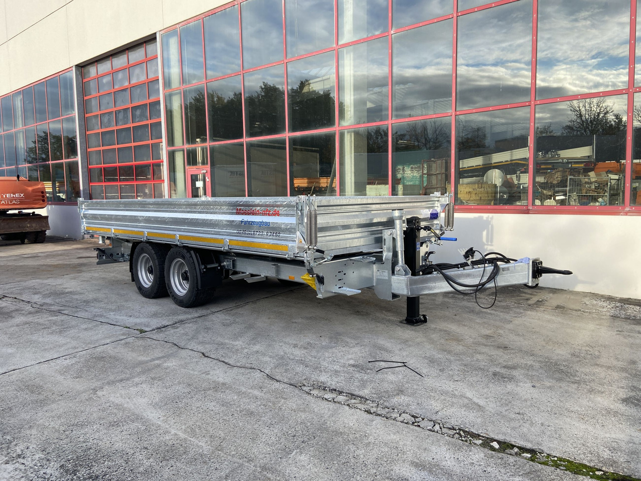 Möslein TTD 11 Breite Reifen Kipper Tieflader, Breite Reifen-- Neufahrzeug -- - Самосвальный прицеп: фото 5 Möslein TTD 11 Breite Reifen Kipper Tieflader, Breite Reifen-- Neufahrzeug -- - Самосвальный прицеп: фото 5