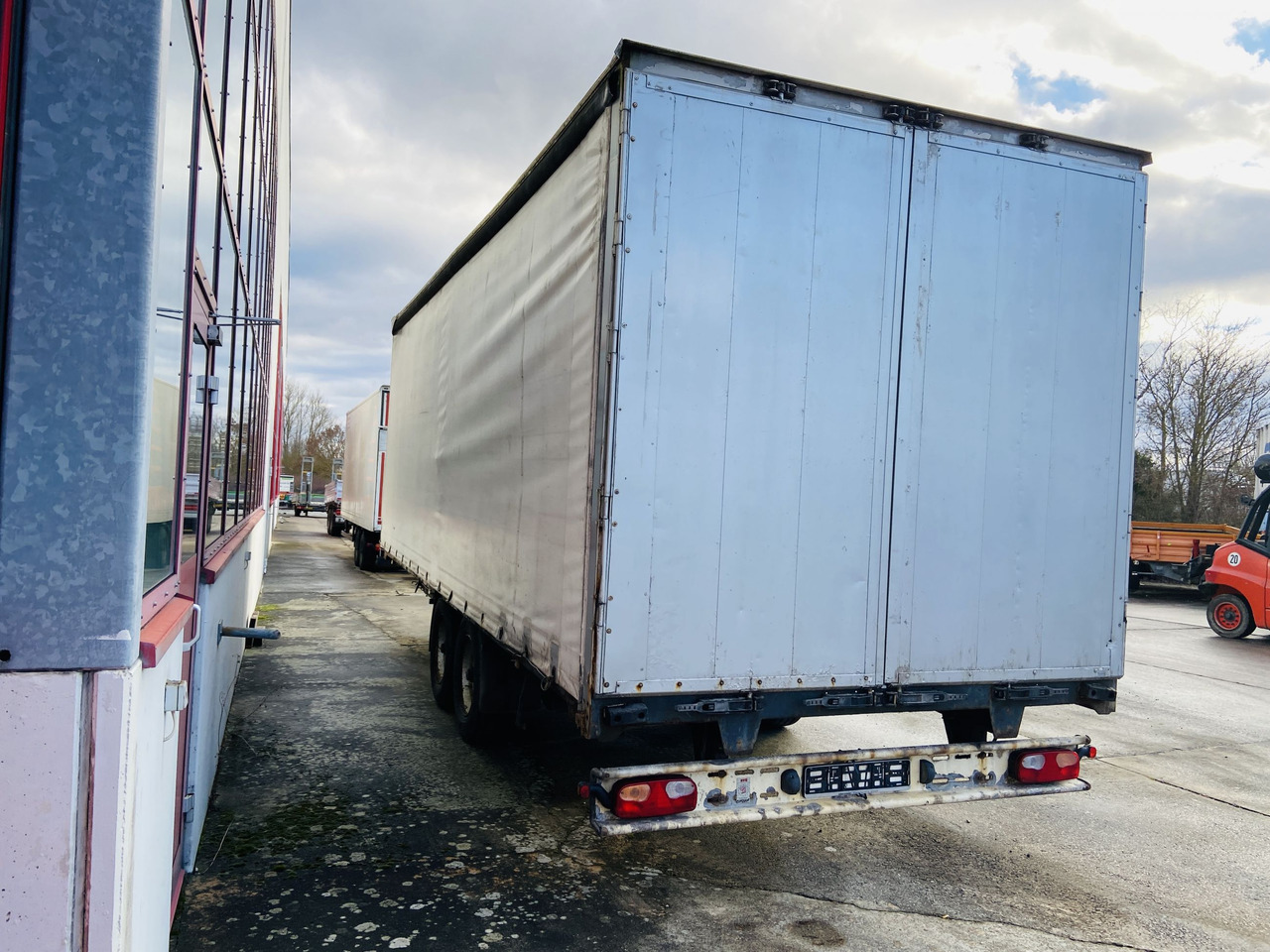 Obermaier OS2-L105L Tandemplanenanhänger - Тентованный прицеп: фото 3 Obermaier OS2-L105L Tandemplanenanhänger - Тентованный прицеп: фото 3