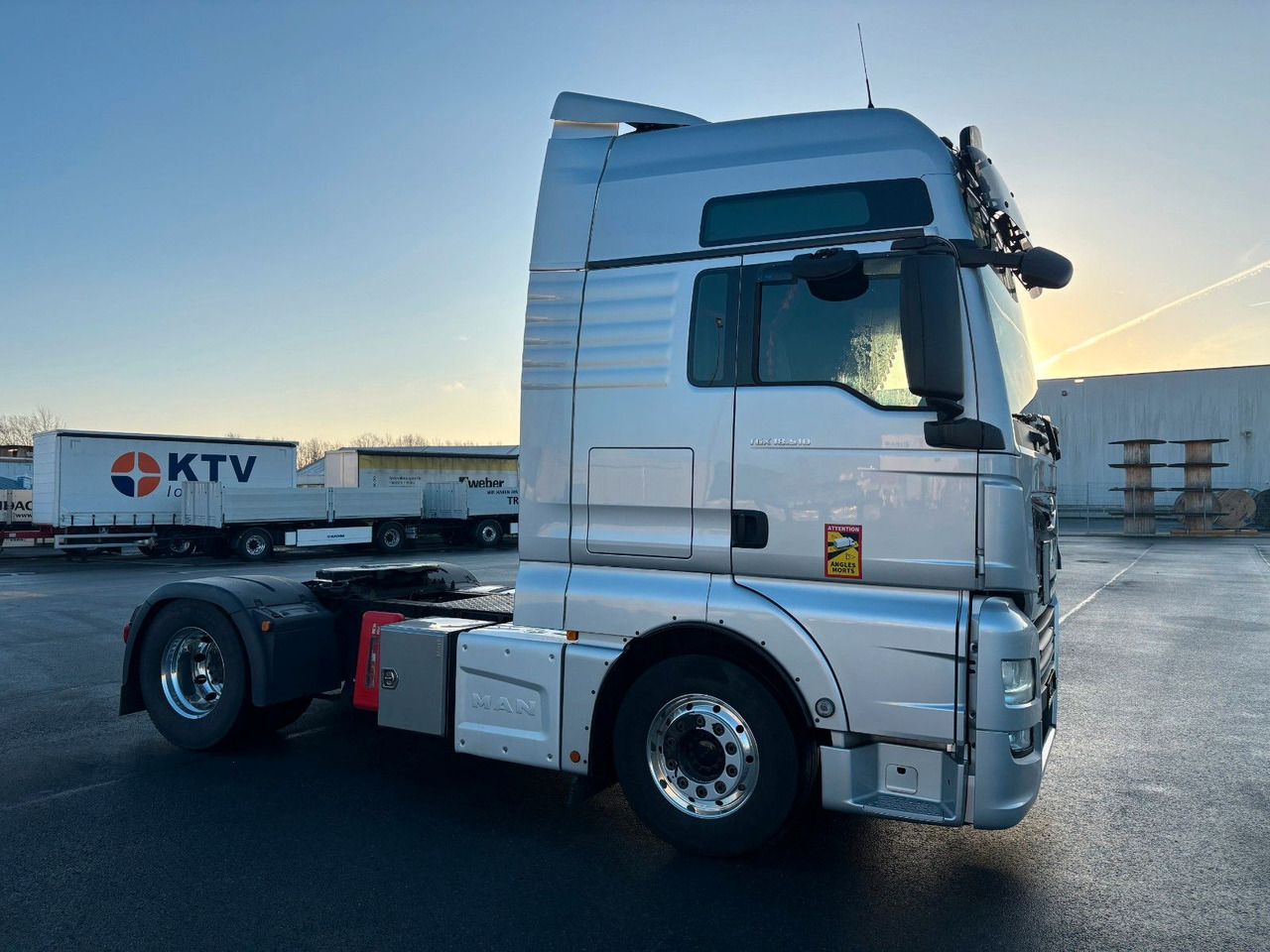 MAN TGX 18.510 XXL Retarder ACC LGS - Тягач: фото 2 MAN TGX 18.510 XXL Retarder ACC LGS - Тягач: фото 2