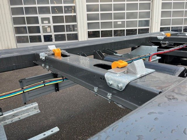 Новый Прицеп мультилифт/ Бункеровоз Außenroller 18 AR Außenroller 18 AR: фото 12