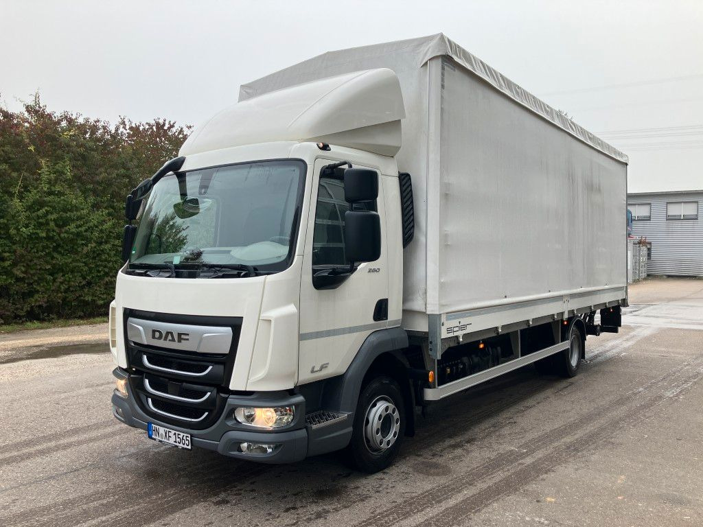 DAF FA LF 260 12t Spier Pritsche Plane LBW - Тентованный грузовик: фото 1 DAF FA LF 260 12t Spier Pritsche Plane LBW - Тентованный грузовик: фото 1